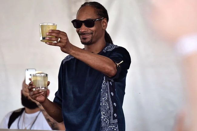 Snoop Dogg, NorwegiaSnoop Dogg tidak dilarang untuk pergi ke Norwegia selamanya. Tapi ia pernah dilarang ke sana setelah ketahuan membawa mariyuana di bandara. Foto: Istimewa