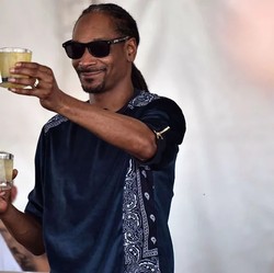 Gokil! Snoop Dogg Buka Lowongan Pencicip Es Krim, Gajinya Ratusan Juta