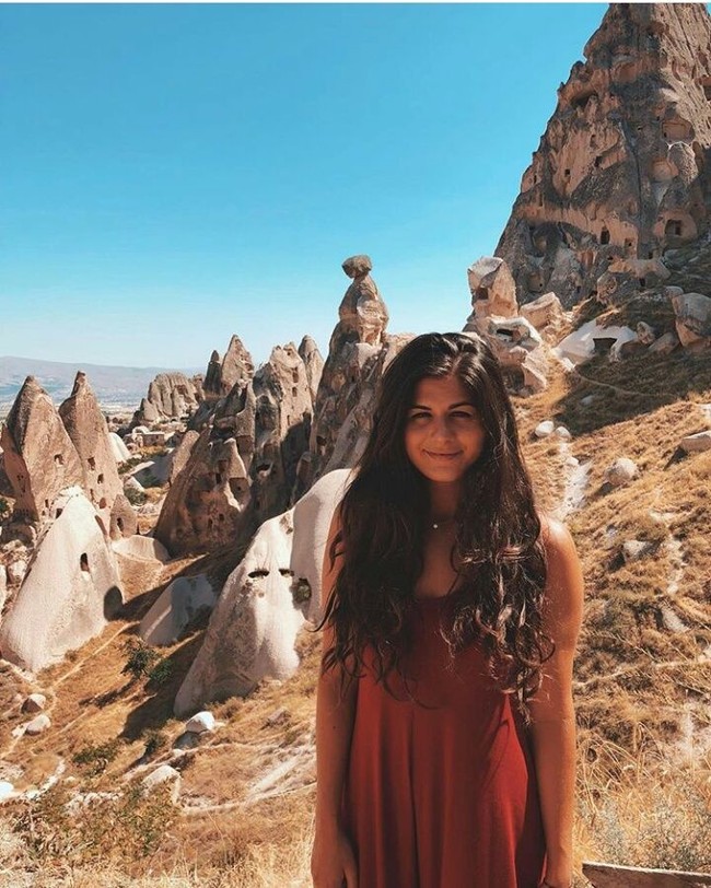 Memiliki kulit cokelat eksotis, Dilan pun kerap mendapat pujian dari banyak netizen. Foto: Instagram Dilan Cucuzza    