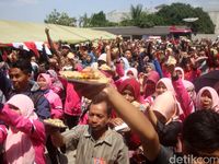Purwokerto Pecahkan Rekor Dunia dengan Menggoreng 17.818 Tempe Mendoan