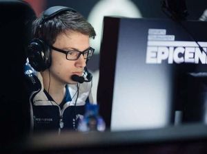 Bukan Cuma Modal Bisa Main Game, Ini Syarat Jadi Atlet E-Sports