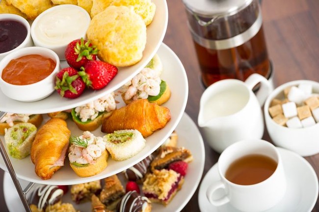 Slurpp! Asiknya Ngeteh Sore dan Ngemil Cake di 5 Tempat Ini