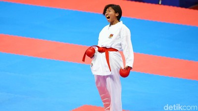 Karate Putri Sumbang Perunggu