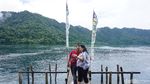 Foto: Berenang di Sungai Sebiru Kristal di Raja Ampat