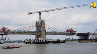 Lebar jembatan 12 meter yang digunakan untuk bahu jalan dan dua lajur kendaraan. Pool/PUPR.
