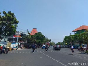 Massa Tolak dan Pro #2019GantiPresiden Bubar, Suasana Kondusif