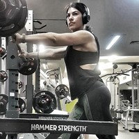 Aku mulai merasa takut dengan berat badanku dan memutuskan untuk mengubah gaya hidup, tutur Melissa. Foto: Facebook