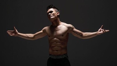 Kekar Banget! Ini Dia Tampilan Seksi Randy Pangalila Setelah Ikut MMA