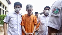 Fariz RM kembal terjerat kasus narkoba untuk ketigakalinya. Sang musisi pun mengaku menyesal.  Foto: Pradita Utama