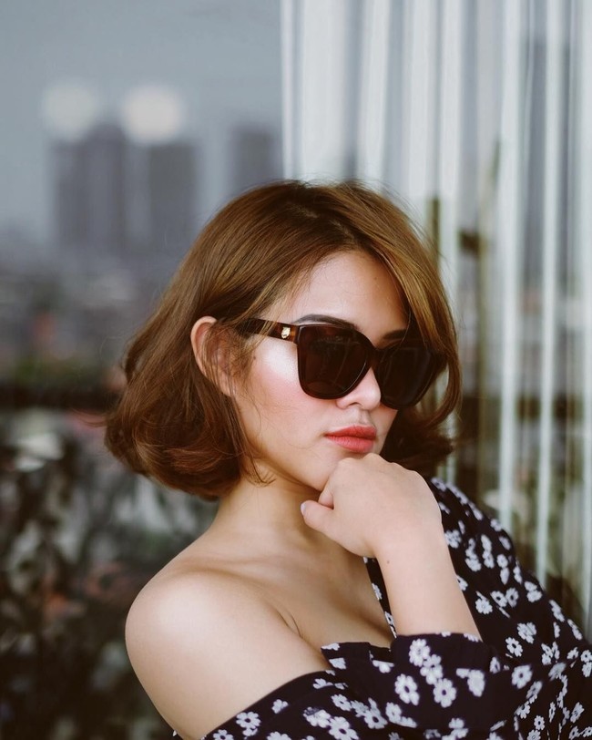 Ini penampilan baru Adinda dengan rambut pendek. Foto: Instagram @dinzadind