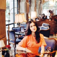 Adinda pun cukup populer di media sosial. Selebgram cantik ini memiliki 145 ribu lebih pengikut di Instagram.   Foto: Instagram @dinzadind