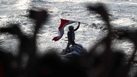 Posisi Aqsa Sutan Aswar di puncak klasemen akhir tak tergoyahkan meski hanya finis di urutan kedua pada final moto 3 yang berlangsung di Jet-Ski Indonesia Academy, Ancol. REUTERS/Athit Perawongmetha.