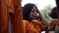 Dalam rilis tersebut Satuan Resnarkoba Polres Metro Jakarta Utara berhasil mengamankan lima orang tersangka yang salah satunya adalah Fariz RM.