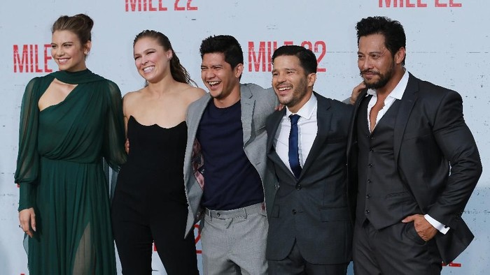 WESTWOOD, CA - AUGUST 09:  Lauren Cohan, CL, Mark Wahlberg, Iko Uwais and Carlo Alban attend the Premiere Of STX Films Mile 22 at Westwood Village Theatre on August 9, 2018 in Westwood, California.  (Photo by Leon Bennett/Getty Images)