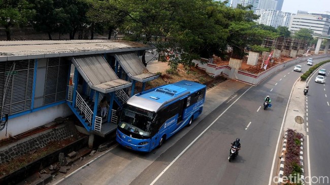 Mimpi RI Punya Transportasi Gabungan Bus Dengan LRT