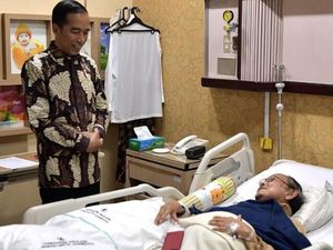 Jokowi: Dalam Sakit, Pak Habibie Masih Pikirkan Kemajuan Indonesia