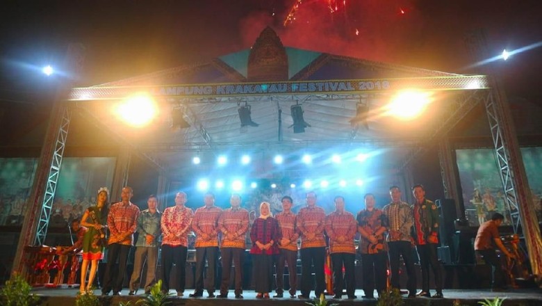 Perhelatan malam puncak Lampung Krakatau Festival 2018 (dok Kemenpar) Perhelatan malam puncak Lampung Krakatau Festival 2018 (dok Kemenpar)