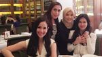 Potret Cantik Loemongga, Istri Menteri Sosial Baru yang Hobi Ngopi