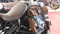 Saya berharap di Suryanation Motorland 2018 ini bisa menemukan teman baru terutama inspirasi baru bagi saya untuk membangun motor khususnya motor custom. Saya suka motor yang gagah, cantik, tapi tetap safe, tutur pria yang sudah 22 tahun di Indonesia tersebut. Foto: Ruly Kurniawan