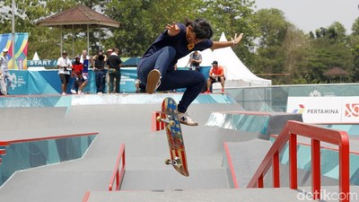 Mengintip Para Atlet Skate Indonesia Berlatih