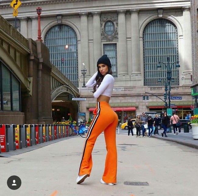 Nama Jen pun semakin populer. Ia kini tak hanya jadi bintang Instagram tapi juga menjadi model. Foto: Instagram