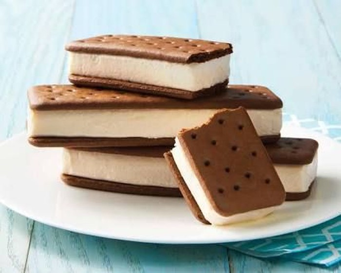 Ini Sebabnya Es Krim Sandwich Lebih Tahan Leleh Dibanding