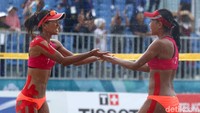 Indonesia gagal mengalahkan China. Utami/Juliana kalah 9-15 dan hasil akhir Indonesia kalah 1-2.