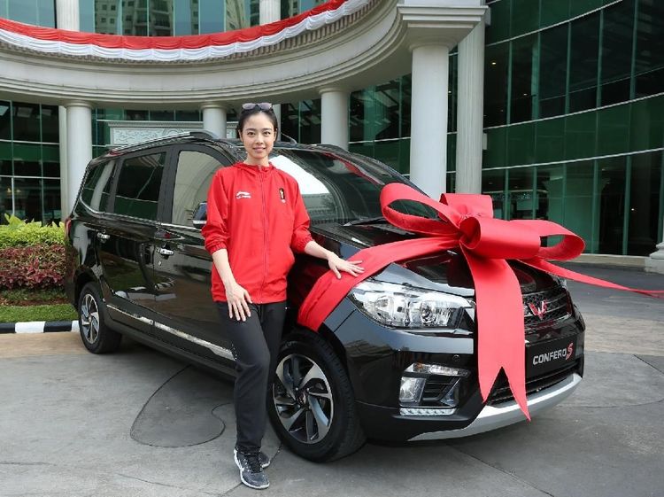Mobil Baru Lindswell Kwok