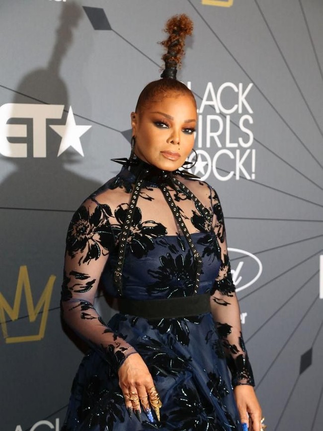 Belakangan diketahui Janet sudah pisah ranjang dari suaminya meski belum resmi bercerai. Kabarnya, kekerasan rumah tangga menjadi penyebab keretakan rumah tangga mereka. (Foto: Manny Carabel/Getty Images)