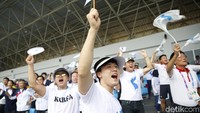 Aksi suporter Korea dalam mendukung atletnya. Foto: Rachman Haryanto/detikcom