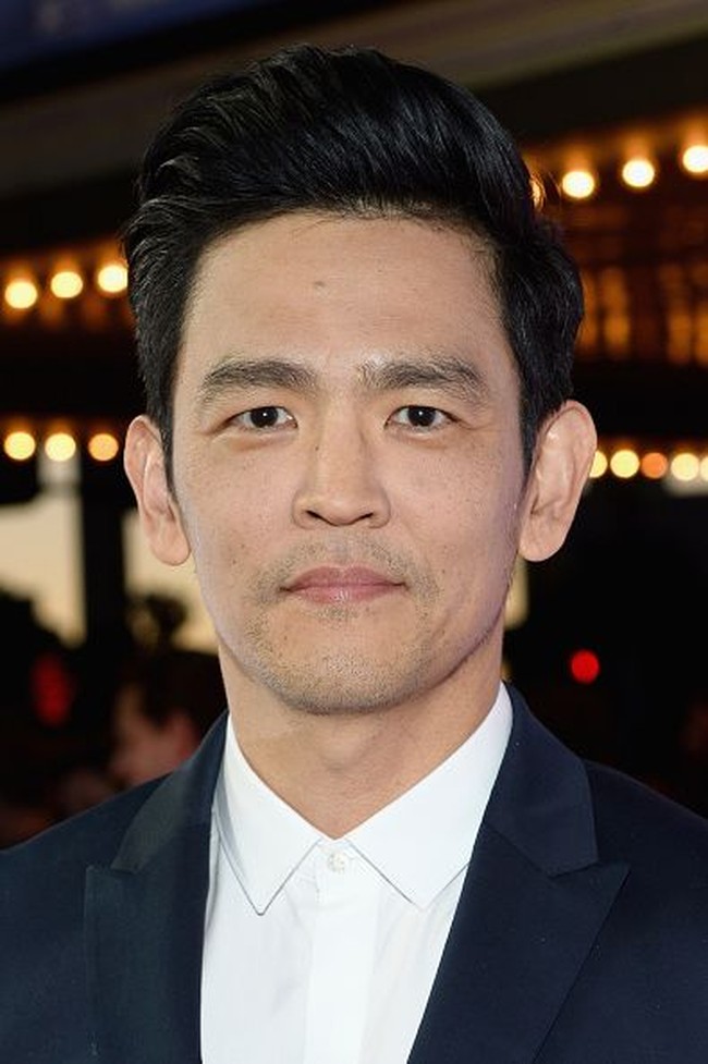 John Cho (46 tahun) juga terlihat cukup awet muda. Ia tak banyak berubah sejak membintangi White Castle with Kumar. Foto: Getty Images