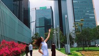 Hong Kong pun pernah ia singgahi (alibayeva_q/Instagram)