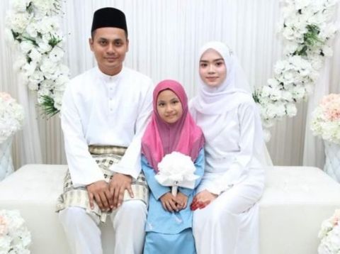 Gara-gara Balas 'Guru Tampan' di Instastory, Wanita Ini Dinikahi Gurunya