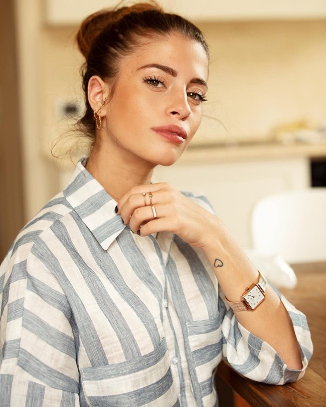 Bersihkan dirimu dengan baik, tulis Chiara diunggahan foto tisu toilet yang bertuliskan komentar nyinyir para hatersnya.  Foto: Instagram