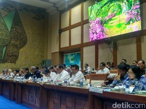 DPR Cecar ESDM soal Lifting Migas, Suasana Rapat Tegang