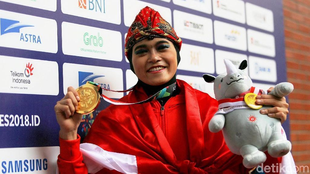 Pencak Silat Putri Persembahkan Emas untuk Indonesia Pencak Silat Putri Persembahkan Emas untuk Indonesia