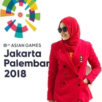 Puspa Arum Sari, atlet pencak silat berhijab ini berhasil mengharumkan nama Indonesia di Asian Games 2018. Ia meraih medali emas untuk nomor seni tunggal putri di Padepokan Pencak Silat, Taman Mini Indonesia Indah (TMII) hari Senin (27/08/2018). Foto: Instagram/Arumdara