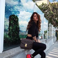 Rupanya Chiara lebih memilih untuk membuang komentar haters secara langsung ke dalam tempat sampah.Chiara bahkan masih menunjukkan kebaikannya dengan menutupi nama-nama para haters itu agar tidak dilacak kembali oleh penggemarnya.Foto: Instagram