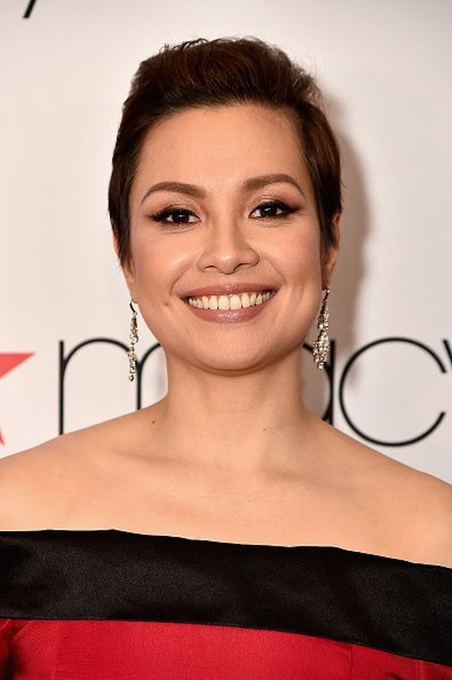 Asia Tenggara diwakili oleh Lea Salonga (47 tahun). Wanita yang menjadi pengisi suara Putri Jasmine di film animasi Aladdin tersebut masih seperti wanita 30 tahunan.  Foto: Getty Images