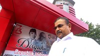 Bupati Karimun Aunur Rafiq irit bicara usai diperiksa KPK. Dia diperiksa sebagai saksi kasus dugaan suap usulan dana perimbangan daerah dalam RAPBN-P 2018 untuk tersangka Yaya Purnomo.