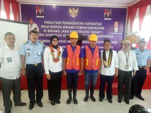 900 Napi Dilatih Jadi Tukang Bangunan Bersertifikat