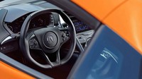 NSX 2019 didukung oleh tenaga dari Sport Hybrid SH-AWD Power Unit yang meliputi mesin Twin-Turbocharged V6 dikombinasikan dengan transmisi Dual Clutch 9 percepatan (9 DCT). Sebuah motor penggerak bertenaga listrik juga dipadukan dengan mesin dan transmisi 9DCT untuk menciptakan tenaga dan torsi bertenaga listrik secara instan. Istimewa/Dok. Honda.
