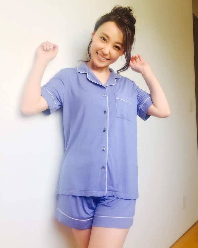 Diakui Yuko, penampilan awet mudanya bukan hasil dari bedah plastik atau filler. Di Instagramnya, ia tak segan memamerkan wajah polos tanpa makeup.  Foto: dok. Instagram