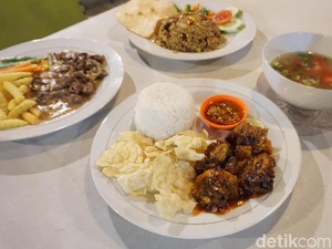 Rumah Huk Family Resto: Menikmati Sop Iga Bakar dengan Suasana Homey