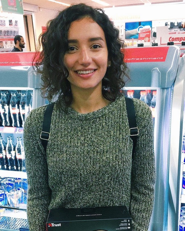 Wanita 26 tahun ini menjadi vegan selama 4 tahun. Kristel mengklaim setelah makan daging, tubuhnya jadi terasa lebih enerjik dan sembap pada wajahnya berkurang, noda-noda di kulit pun memudar. Foto: Instagram/@kasumikriss