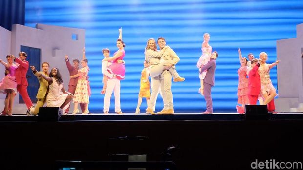 Mengintip 2 Cuplikan Adegan 'MAMMA MIA! Musical Jakarta 