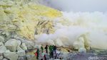 Potret Kawah Ijen yang Memang Mempesona