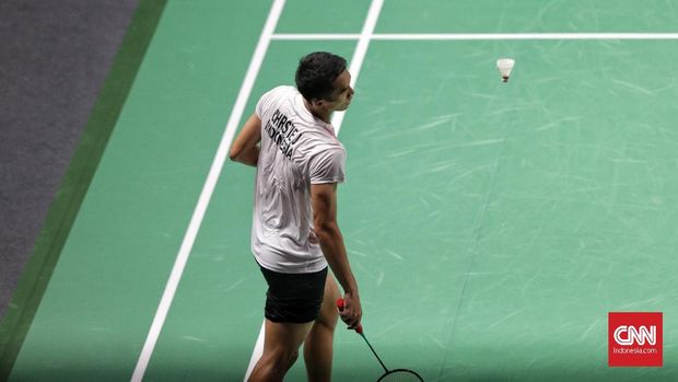 Jonatan Christie harus mengakui keunggulan Tommy Sugiarto.