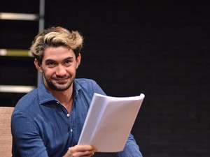 Senang Main Teater, Ini Saran Reza Rahadian untuk Pemain Muda
