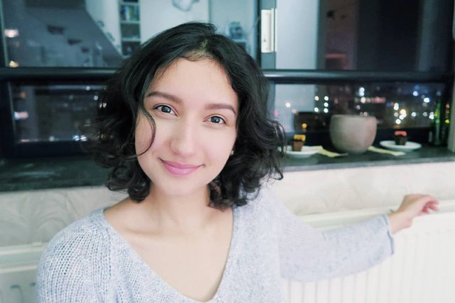 Setelah memutuskan ganti pola hidup dengan konsumsi protein hewani, Kristel merasa dirinya lebih baik dan sehat. Ia terbebas dari depresi dan kegelisahan karena tidak harus selalu membatasi makanan yang diasupnya. Foto: Instagram/@kasumikriss